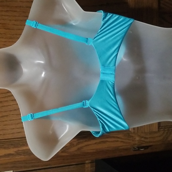 🎄Victoria Secret's Blue Sequined 32D🎁 - Picture 8 of 14